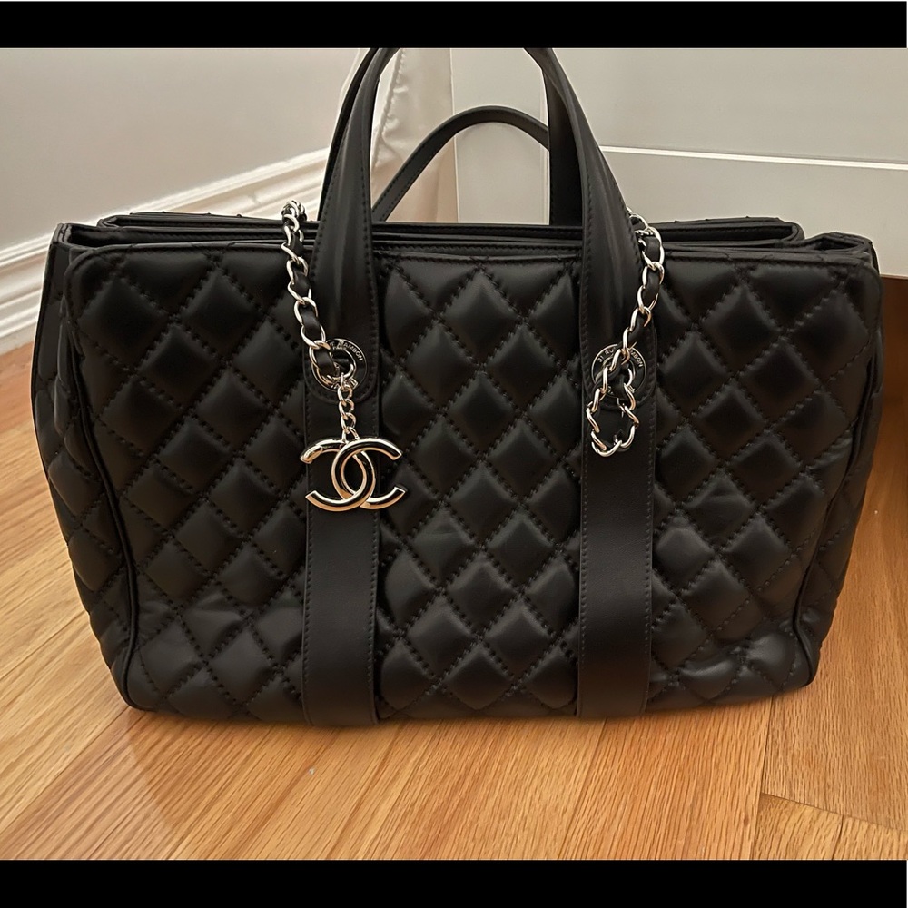 AUTHENTIC Channel 31 RUE CAMBON bag